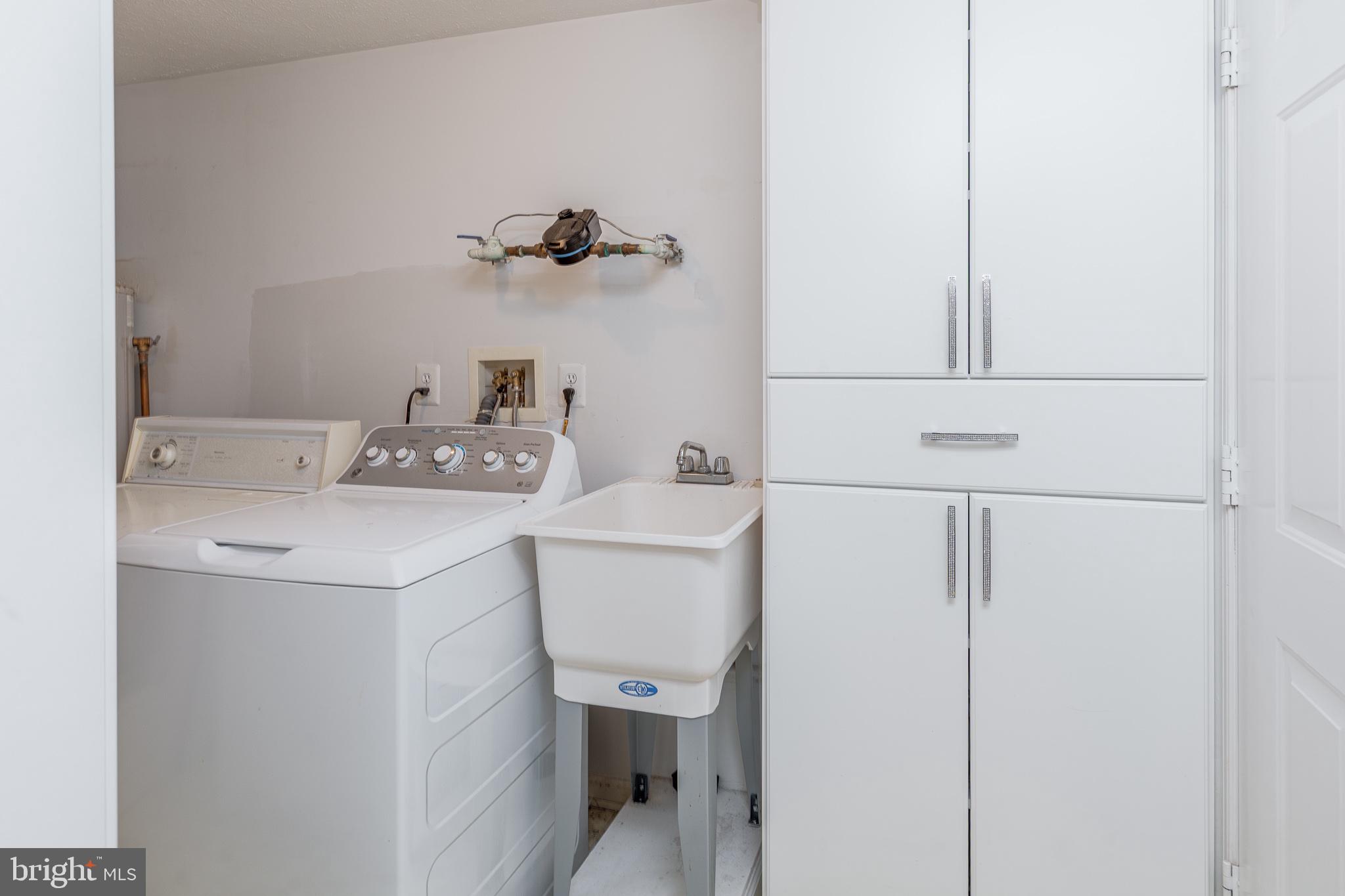 30 Raleigh Drive Mount Laurel, NJ 08054 - Photo 30 of 44 Modern laundry space with ample storage.