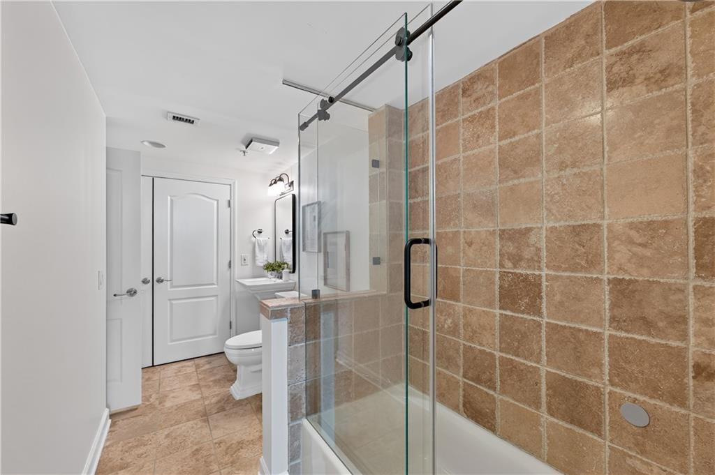 3475 Oak Valley Road Northeast, Unit 2150 Atlanta, GA 30326 - Photo 23 of 57