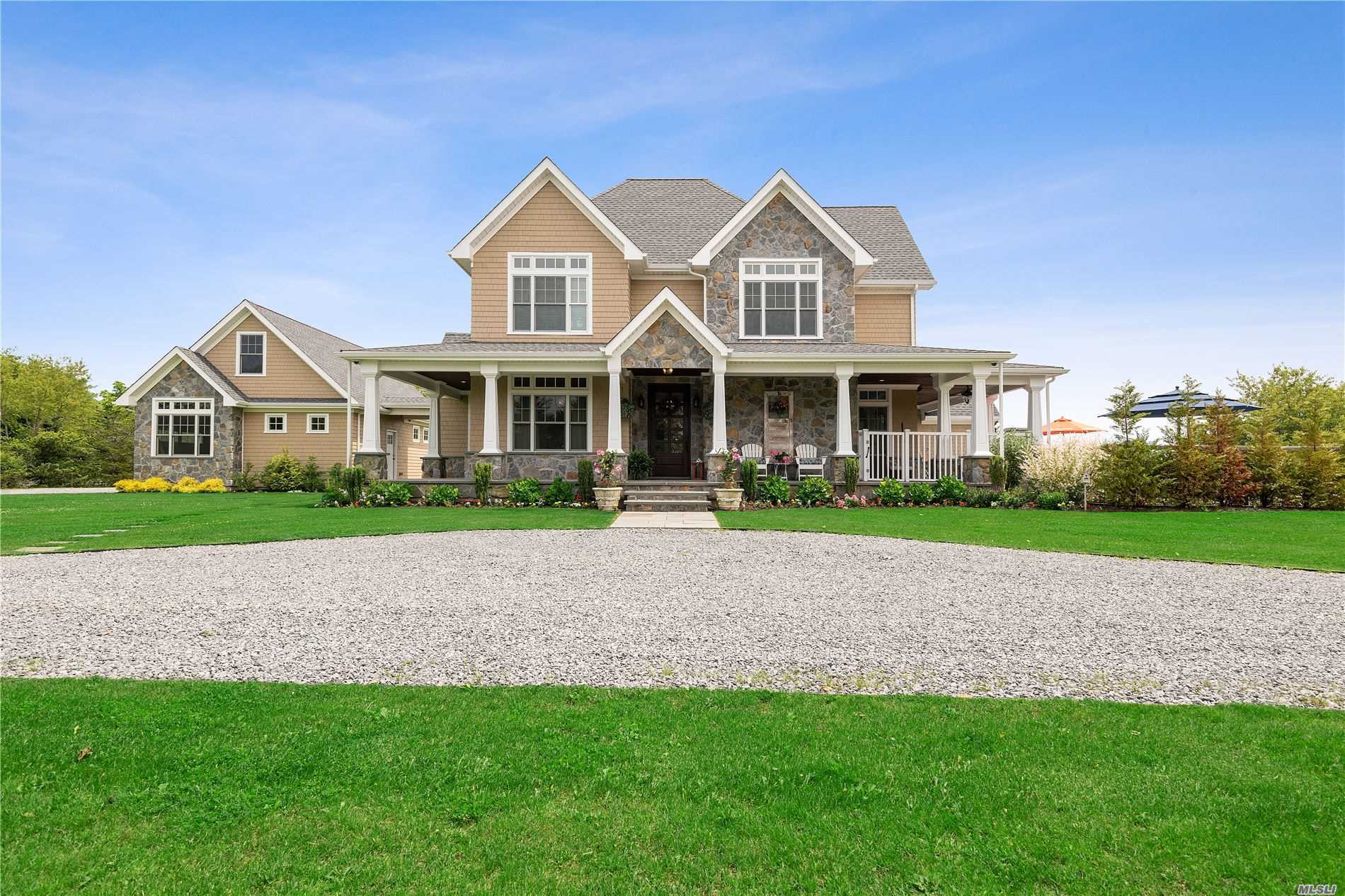 325 Wells Road Peconic, NY 11958 - Photo 2 of 20 Curb appeal