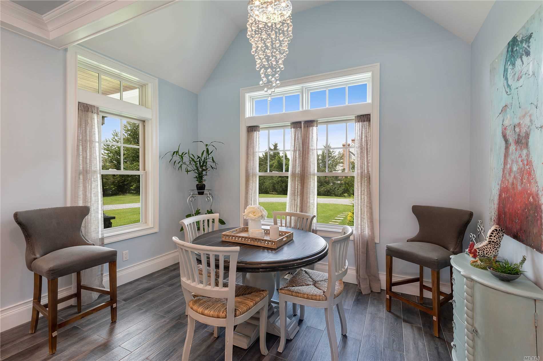 325 Wells Road Peconic, NY 11958 - Photo 9 of 20 Breakfast area