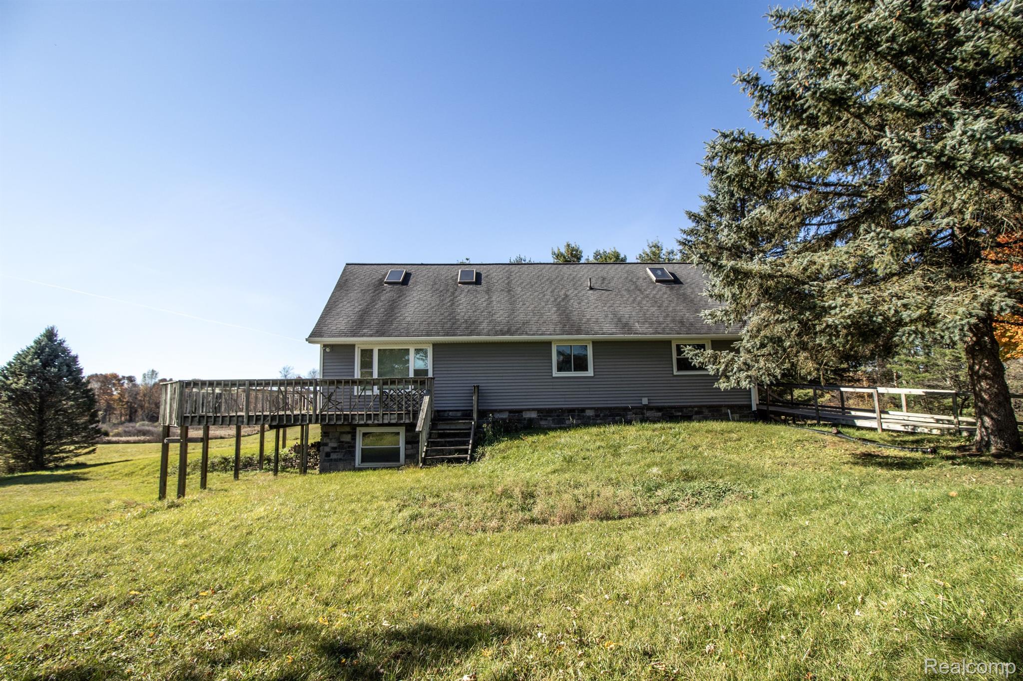 3137 West Newark Road Lapeer, MI 48446 - Photo 5 of 40