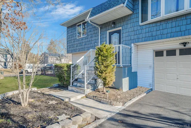 $649,000 | 204 Grove Street, Port Jefferson Station, NY 11776