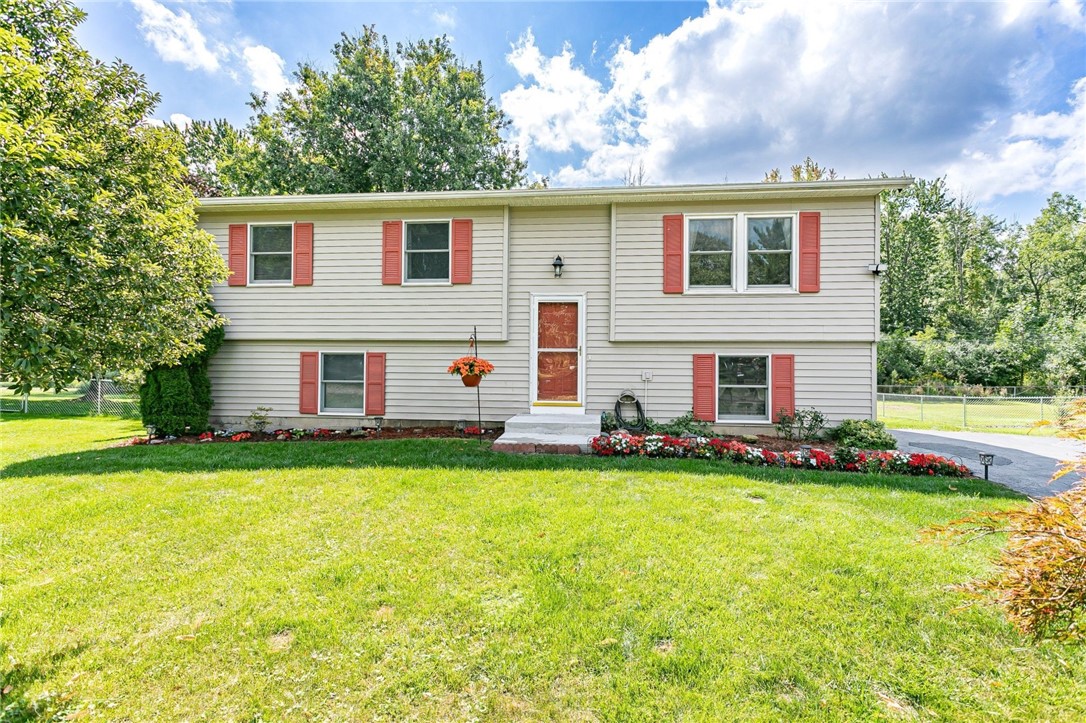 22 Marlands Road Gates, NY 14624 - Photo 2 of 35