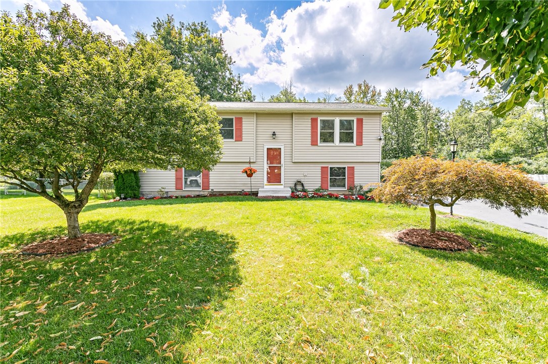 22 Marlands Road Gates, NY 14624 - Photo 3 of 35