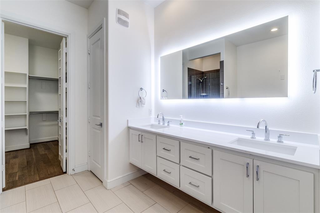 5015 Meridian Lane, Unit 1102 Addison, TX 75001 - Photo 8 of 22