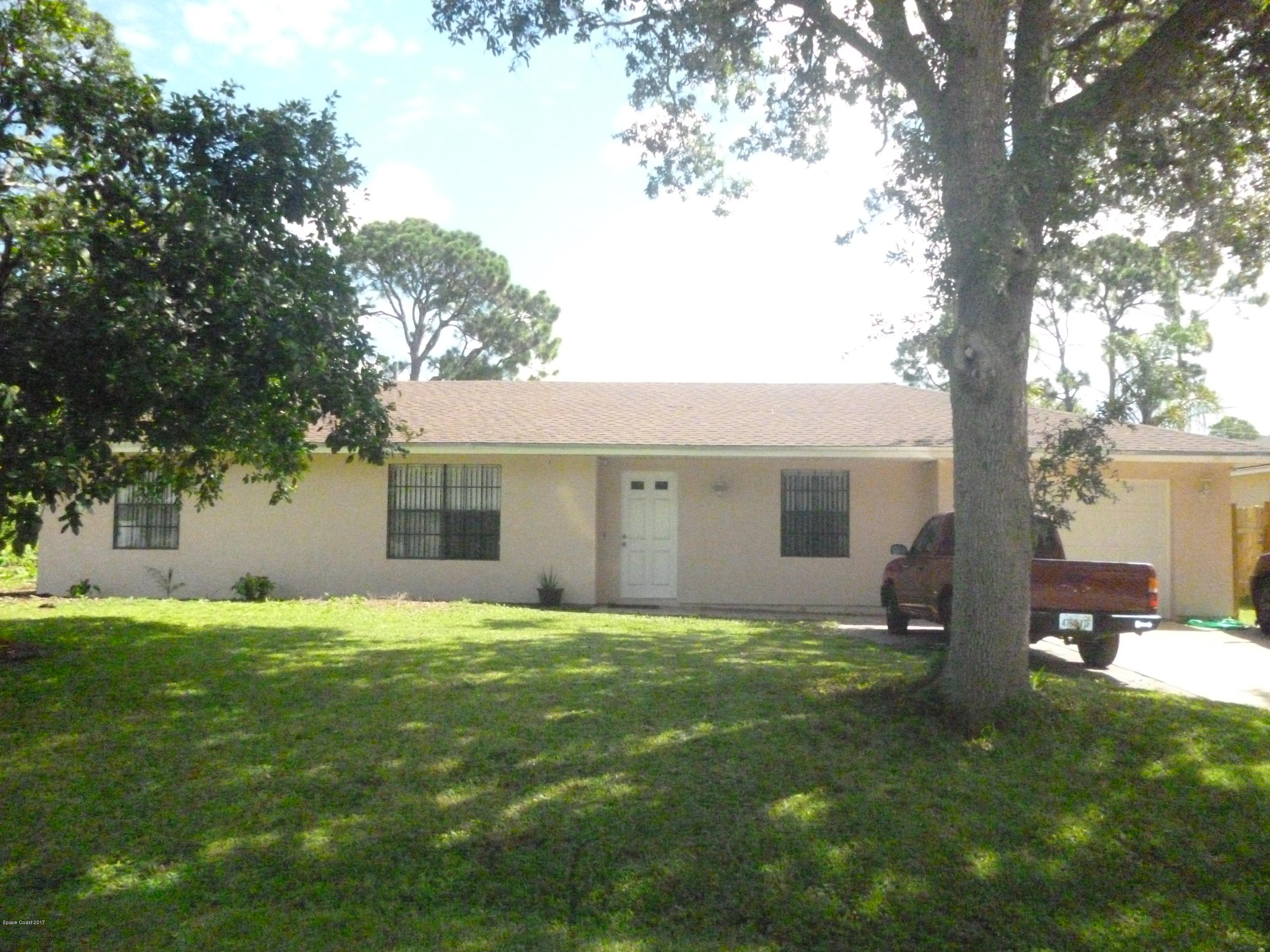 1239 Packer Road Southeast Palm Bay, FL 32909 - Photo 2 of 20 P1020144