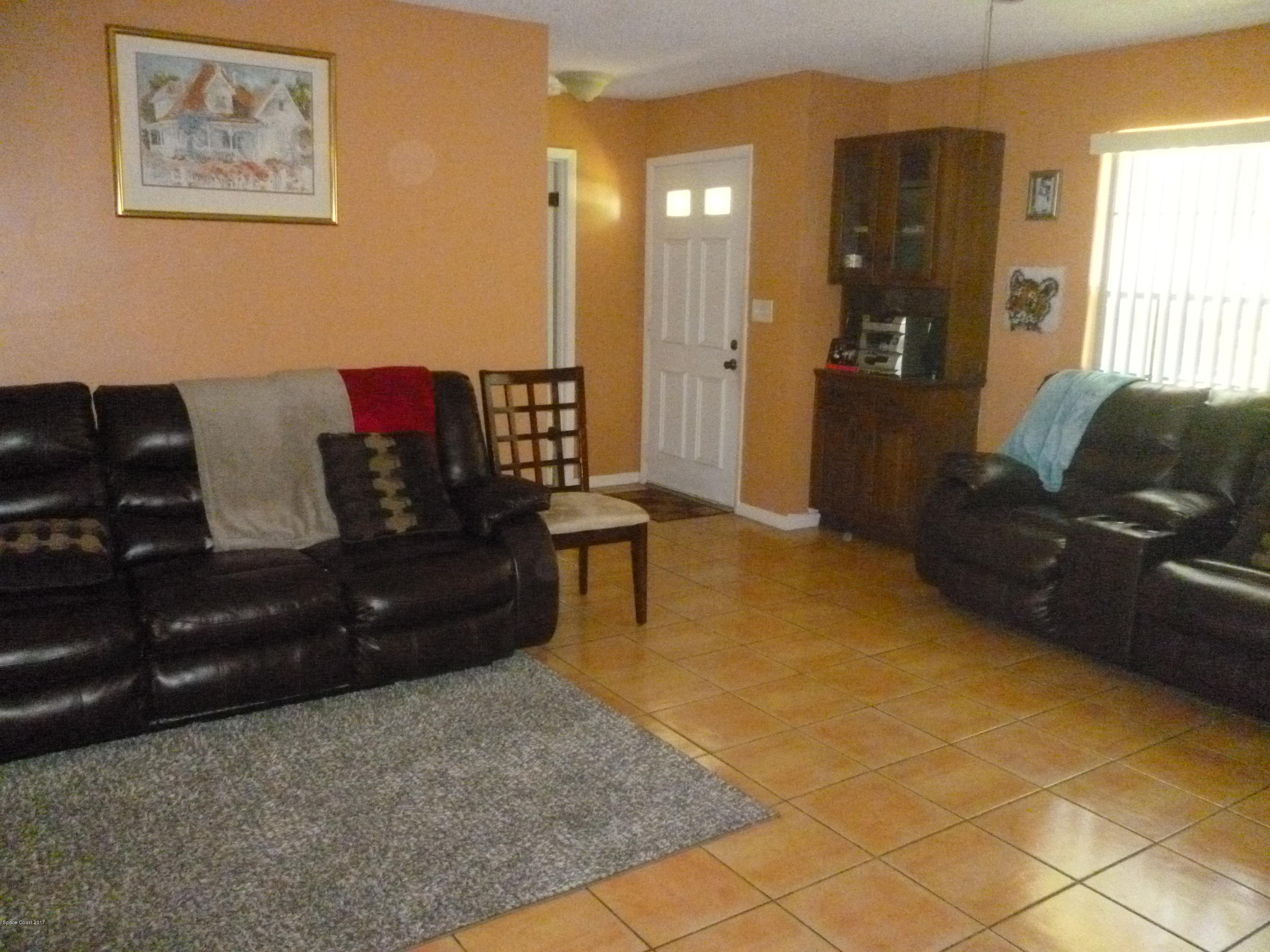 1239 Packer Road Southeast Palm Bay, FL 32909 - Photo 16 of 20 P1020161