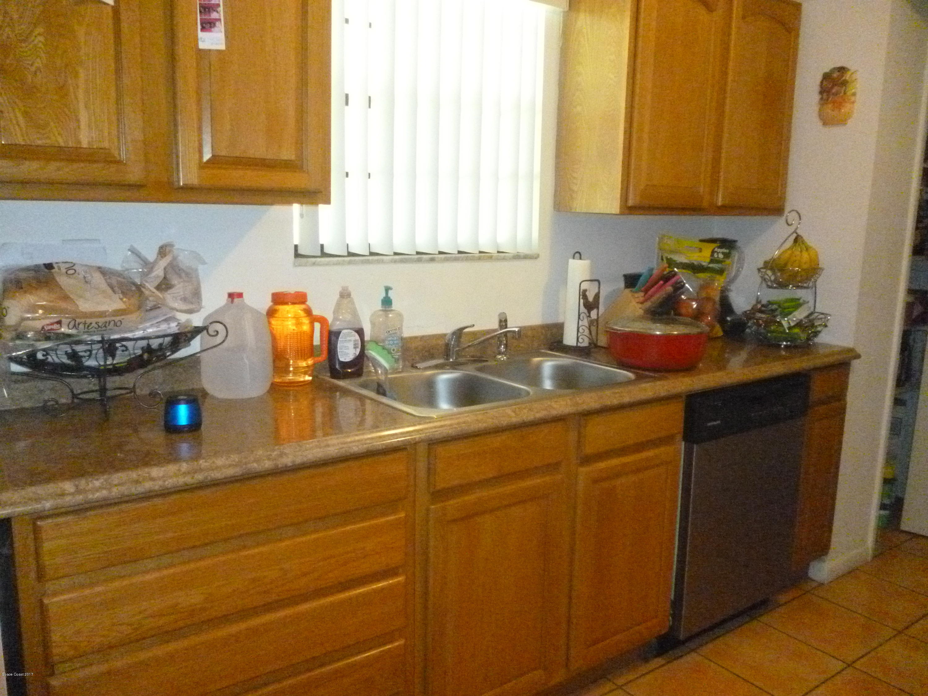 1239 Packer Road Southeast Palm Bay, FL 32909 - Photo 6 of 20 P1020149
