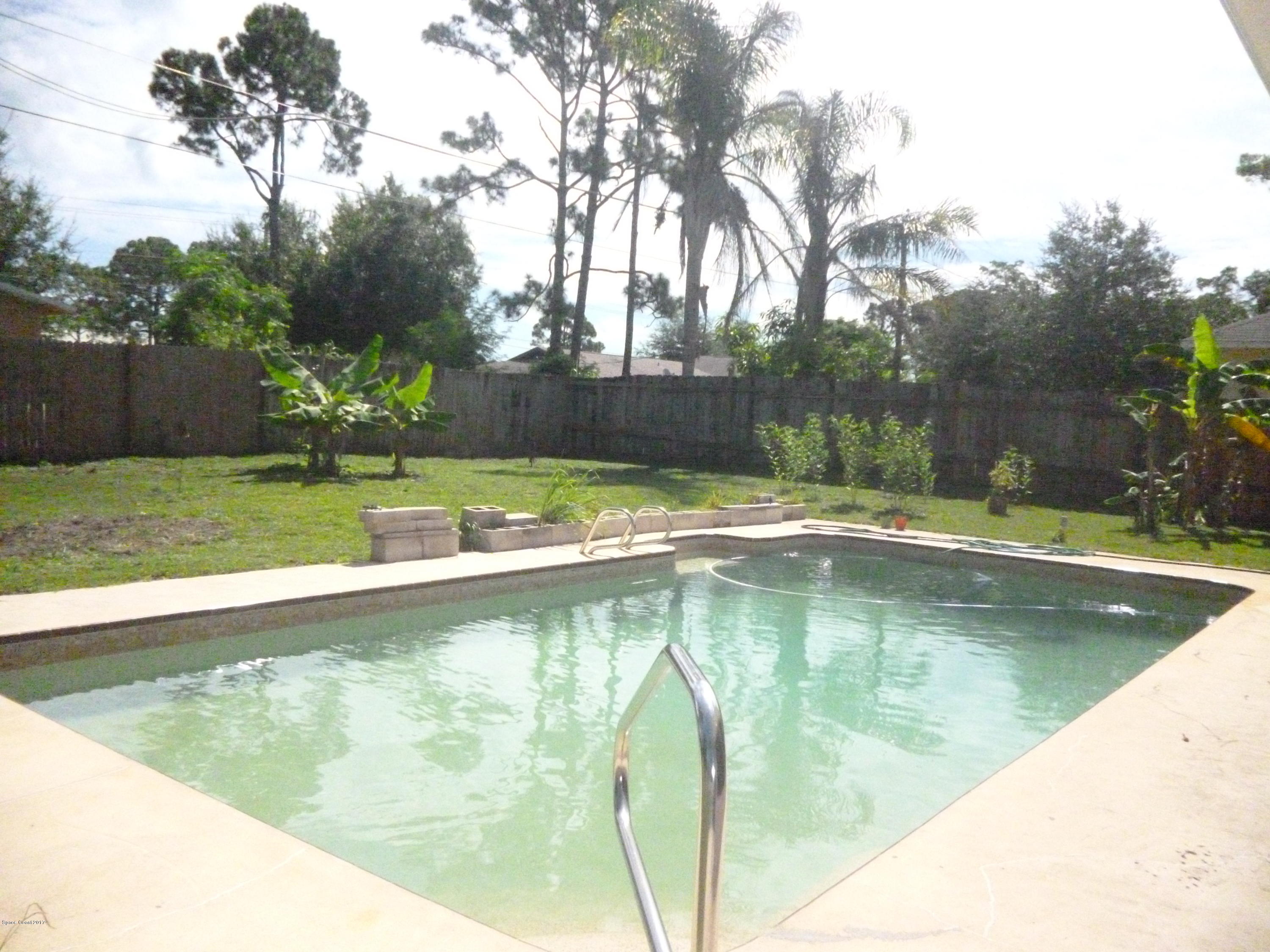 1239 Packer Road Southeast Palm Bay, FL 32909 - Photo 10 of 20 P1020152