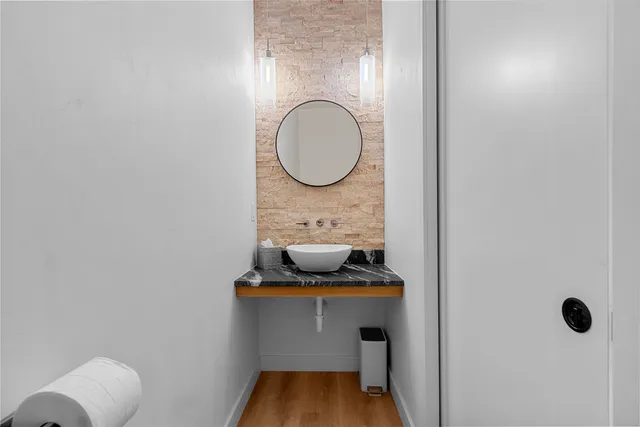 $685,000 | 302 Kerrigan Drive, Wrightstown, WI 54180