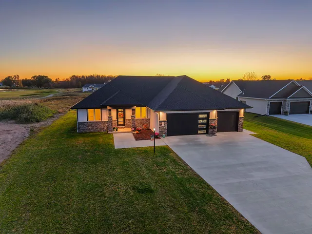 $650,000 | 302 Kerrigan Drive, Wrightstown, WI 54180