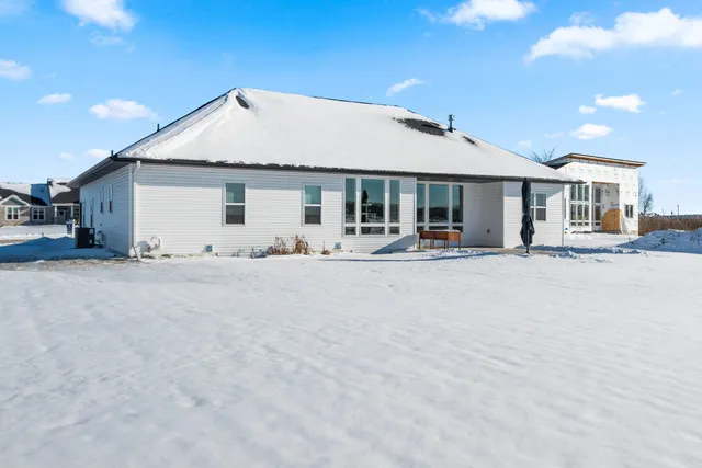 $650,000 | 302 Kerrigan Drive, Wrightstown, WI 54180