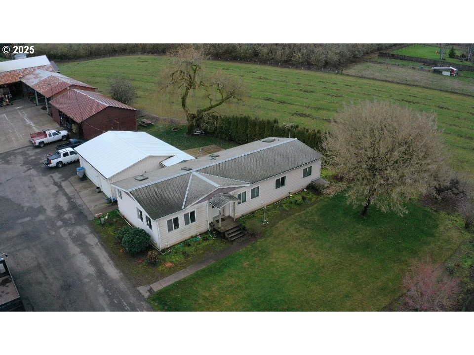 45868 Northwest Hillside Road Forest Grove, OR 97116 - Photo 12 of 24