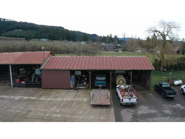 $2,490,000 | 45868 Northwest Hillside Road, Forest Grove, OR 97116