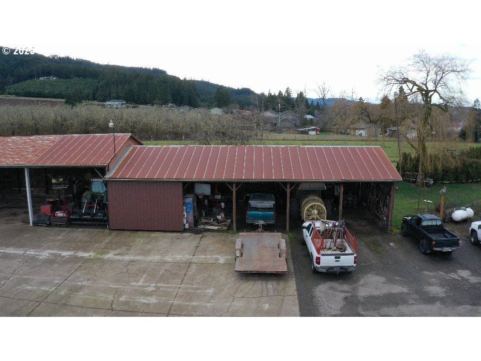 45868 Northwest Hillside Road Forest Grove, OR 97116 - Photo 5 of 24