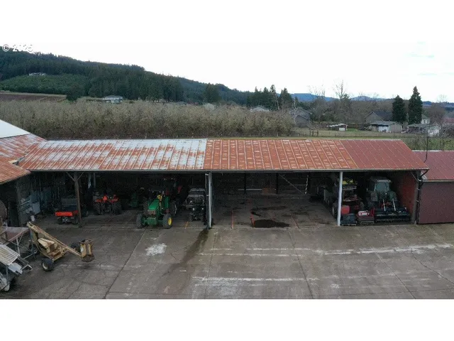 $2,490,000 | 45868 Northwest Hillside Road, Forest Grove, OR 97116