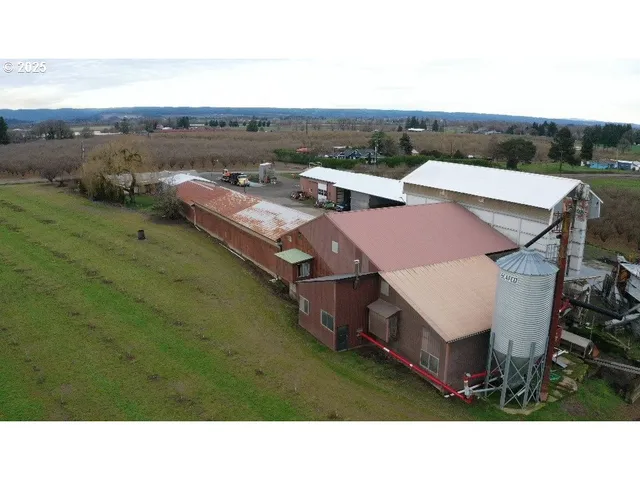 $2,490,000 | 45868 Northwest Hillside Road, Forest Grove, OR 97116