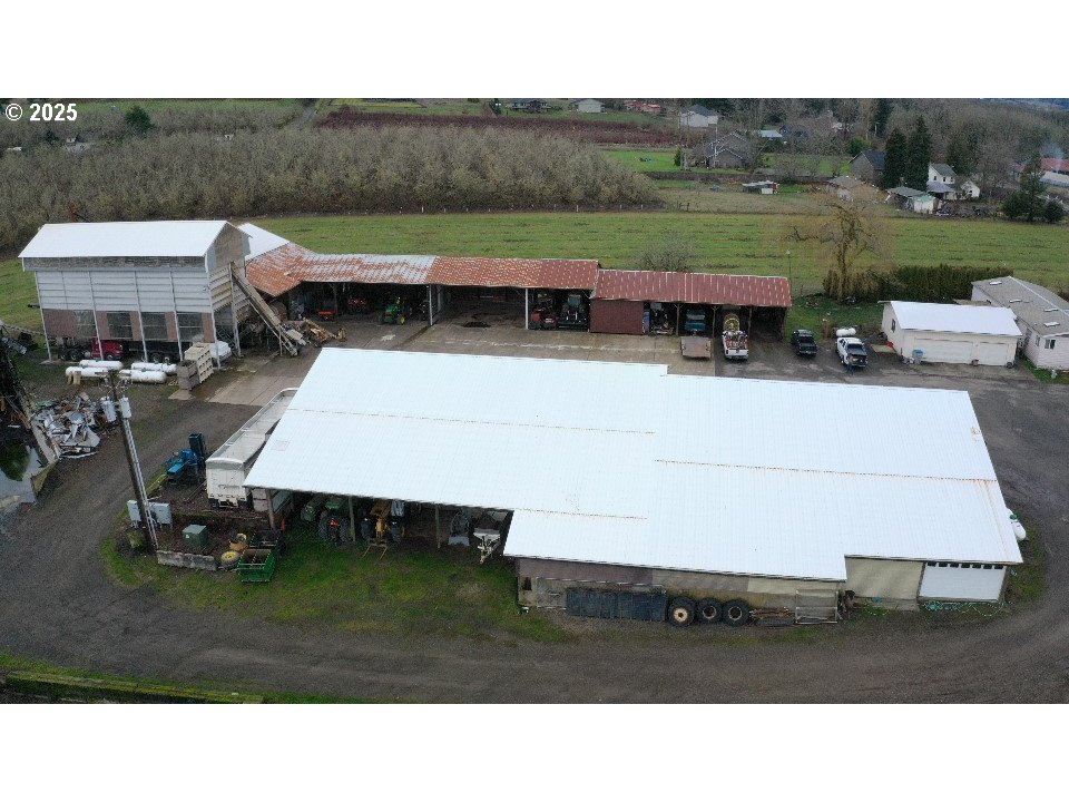 45868 Northwest Hillside Road Forest Grove, OR 97116 - Photo 10 of 24