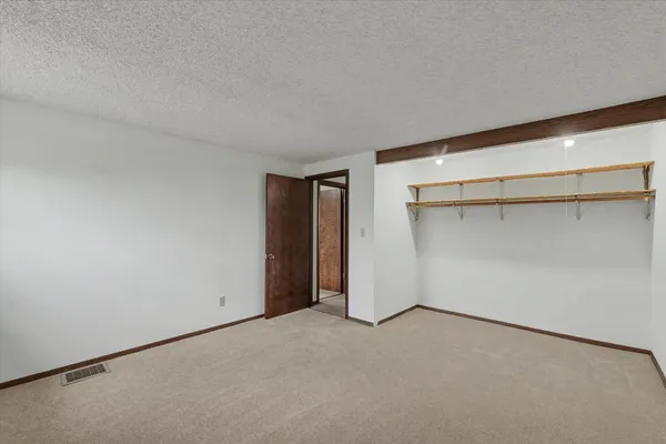 $115,000 | 21 Linn Street, Piper City, IL 60959