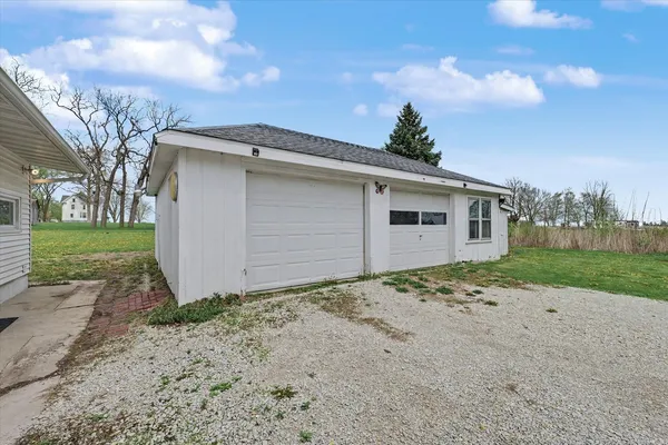 $115,000 | 21 Linn Street, Piper City, IL 60959