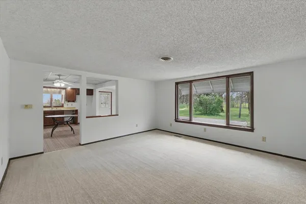 $115,000 | 21 Linn Street, Piper City, IL 60959