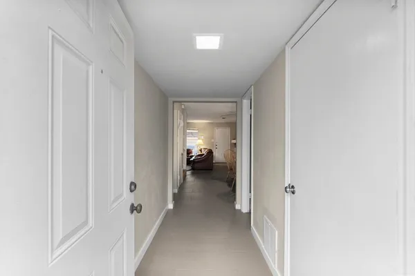 $1,100,000 | 407 West Semands Street, Conroe, TX 77301