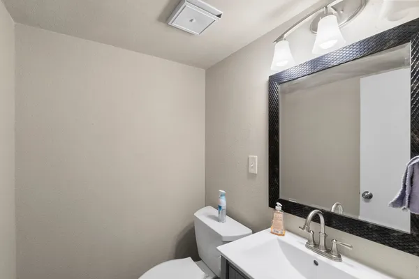 $1,100,000 | 407 West Semands Street, Conroe, TX 77301