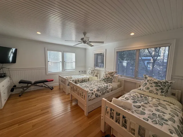 a very nice looking room with windows