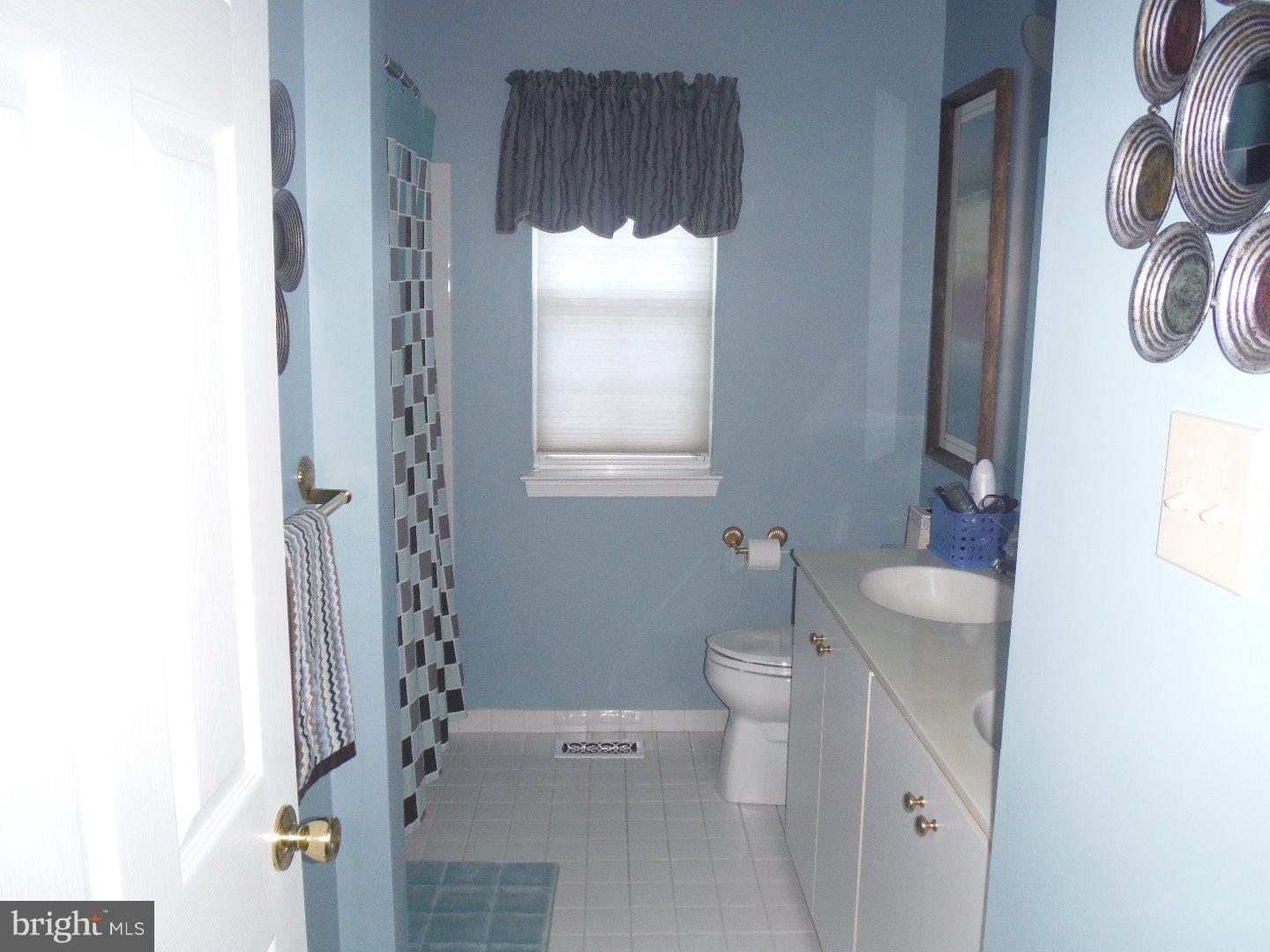 1125 Cedar Road Ambler, PA 19002 - Photo 17 of 23 Bathroom