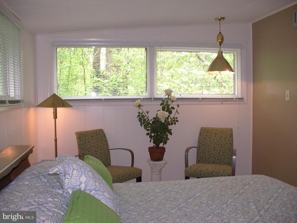 140 Woodside Road Lancaster, PA 17601 - Photo 12 of 21 Gallery Image 12