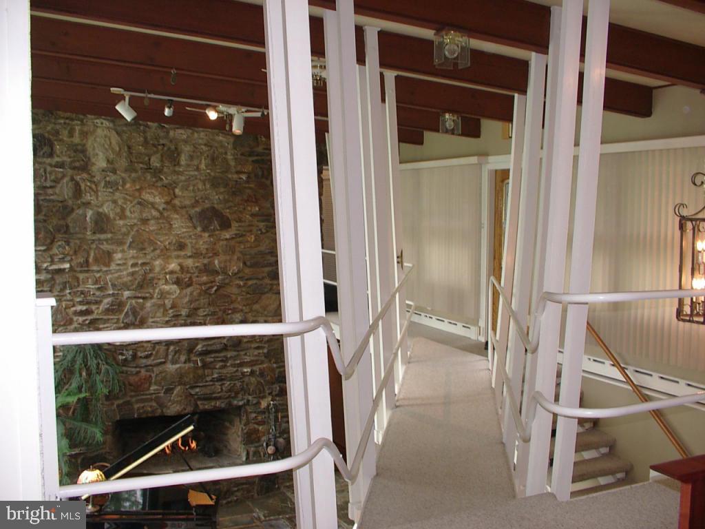 140 Woodside Road Lancaster, PA 17601 - Photo 8 of 21 Gallery Image 8