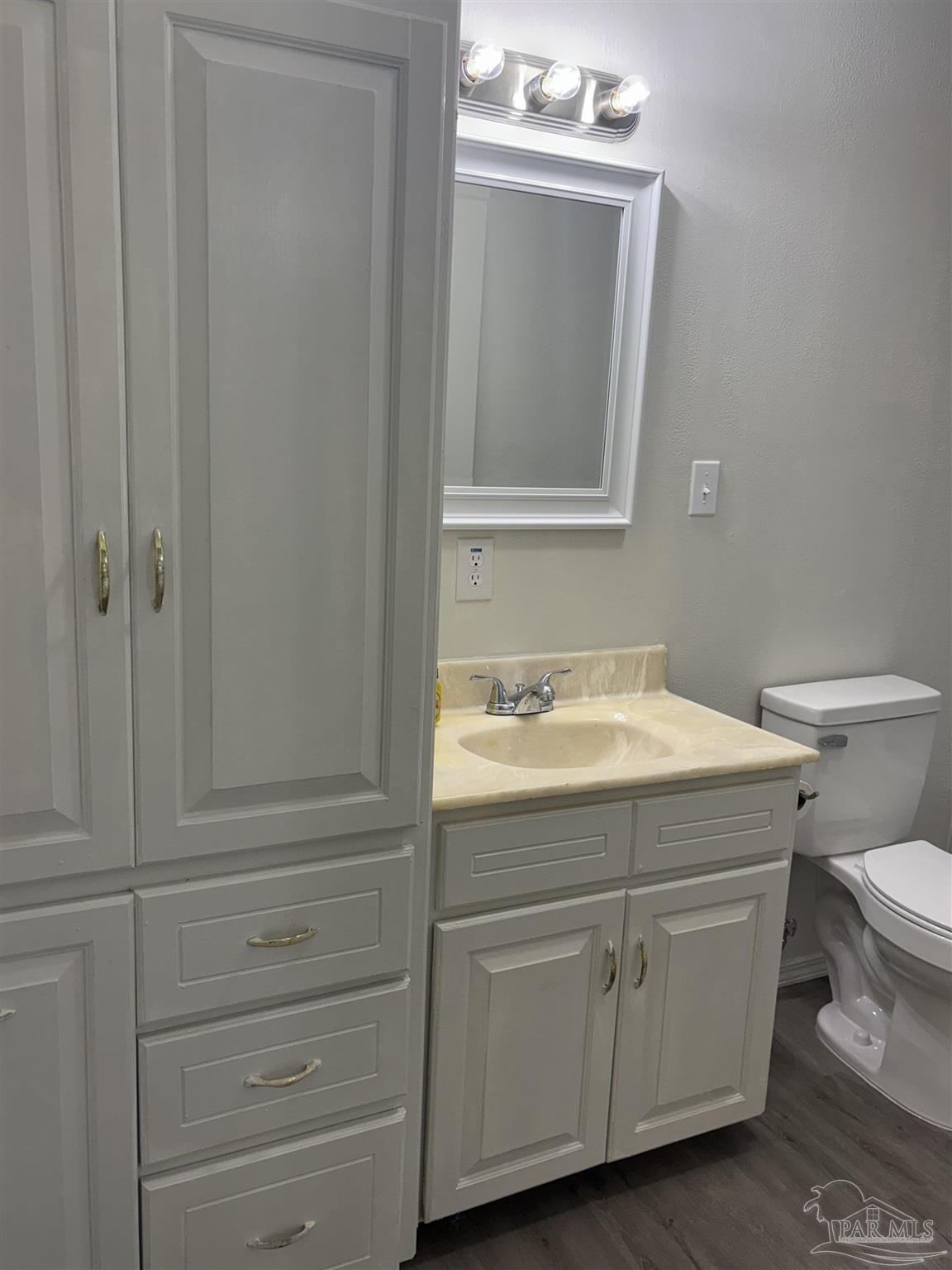 3525 Robinson Point Road Milton, FL 32583 - Photo 17 of 27
