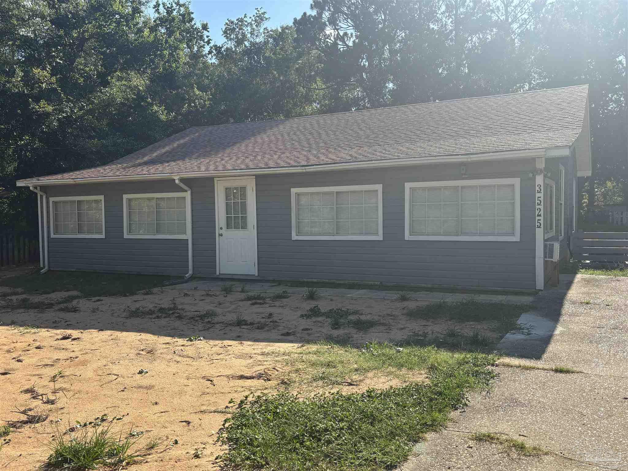 3525 Robinson Point Road Milton, FL 32583 - Photo 2 of 27