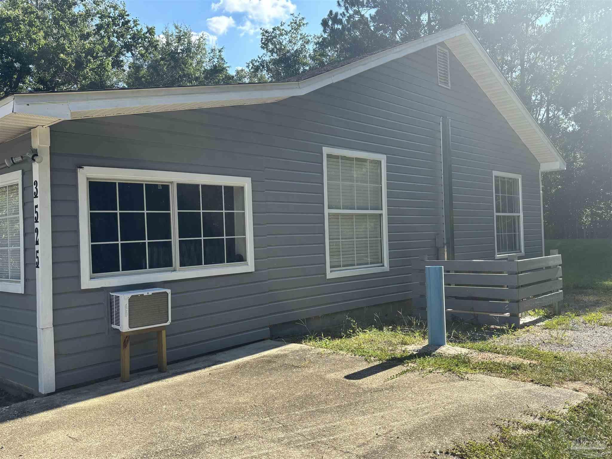 3525 Robinson Point Road Milton, FL 32583 - Photo 3 of 27