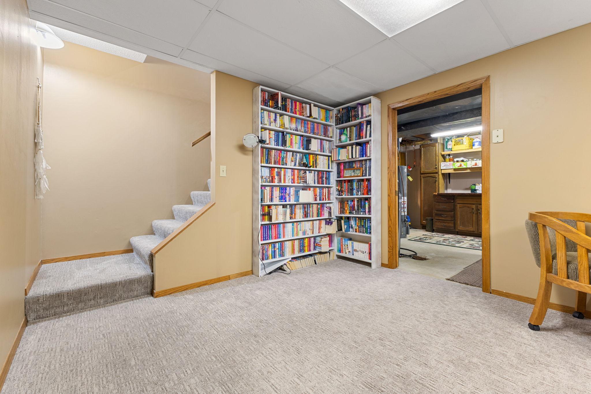 7053 Sherwood Road Woodbury, MN 55125 - Photo 33 of 44 Gallery Image 33