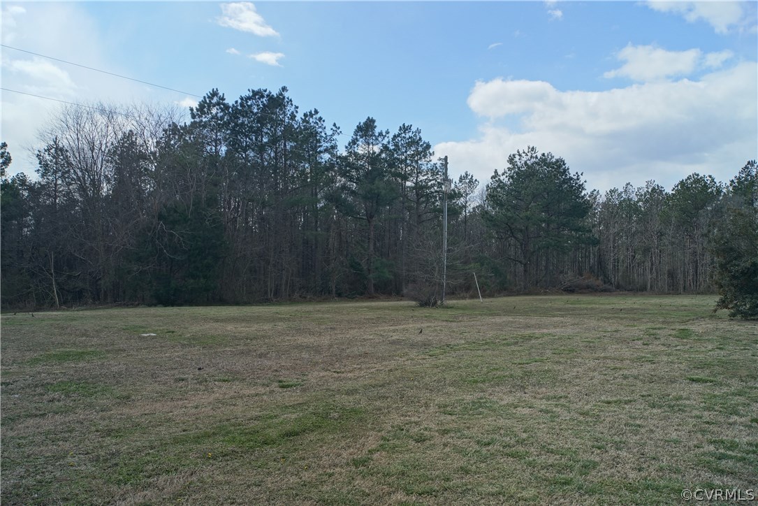 5482 Smokey Road Aylett, VA 23009 - Photo 4 of 33 Gallery Image 4