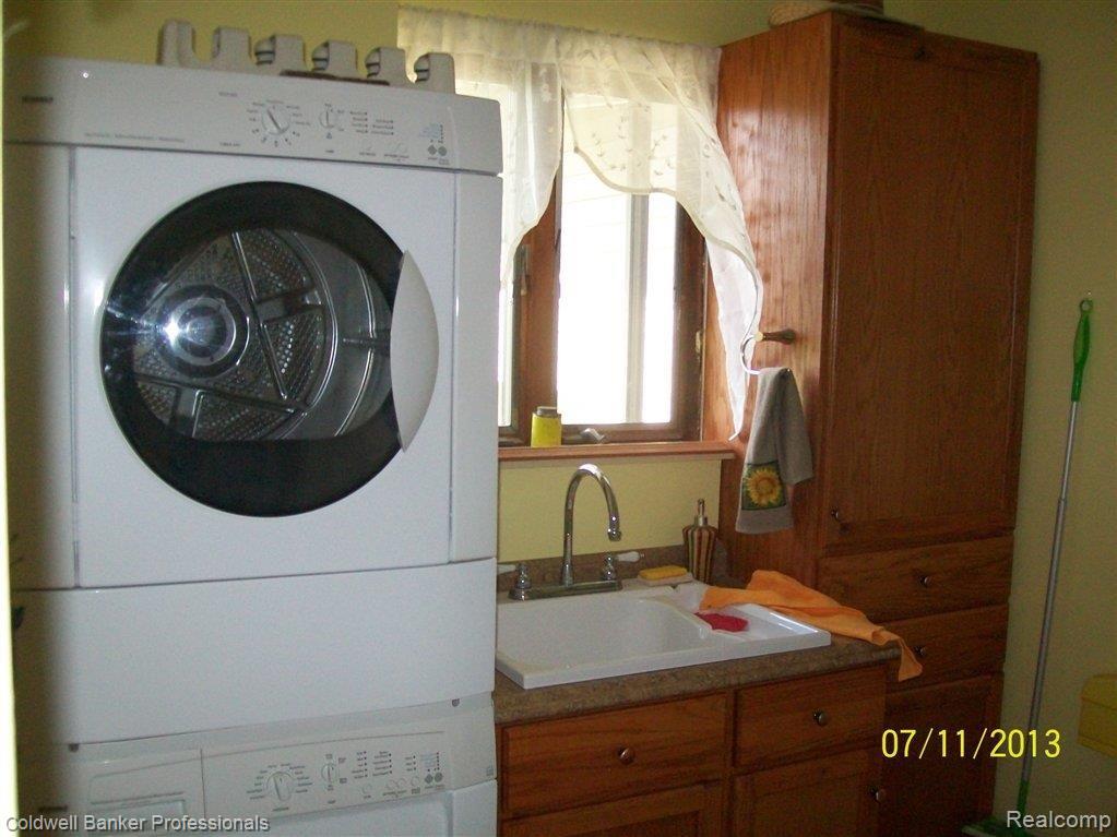2218 Bowman Road Imlay City, MI 48444 - Photo 4 of 15 Bowman 2218 2.jpg