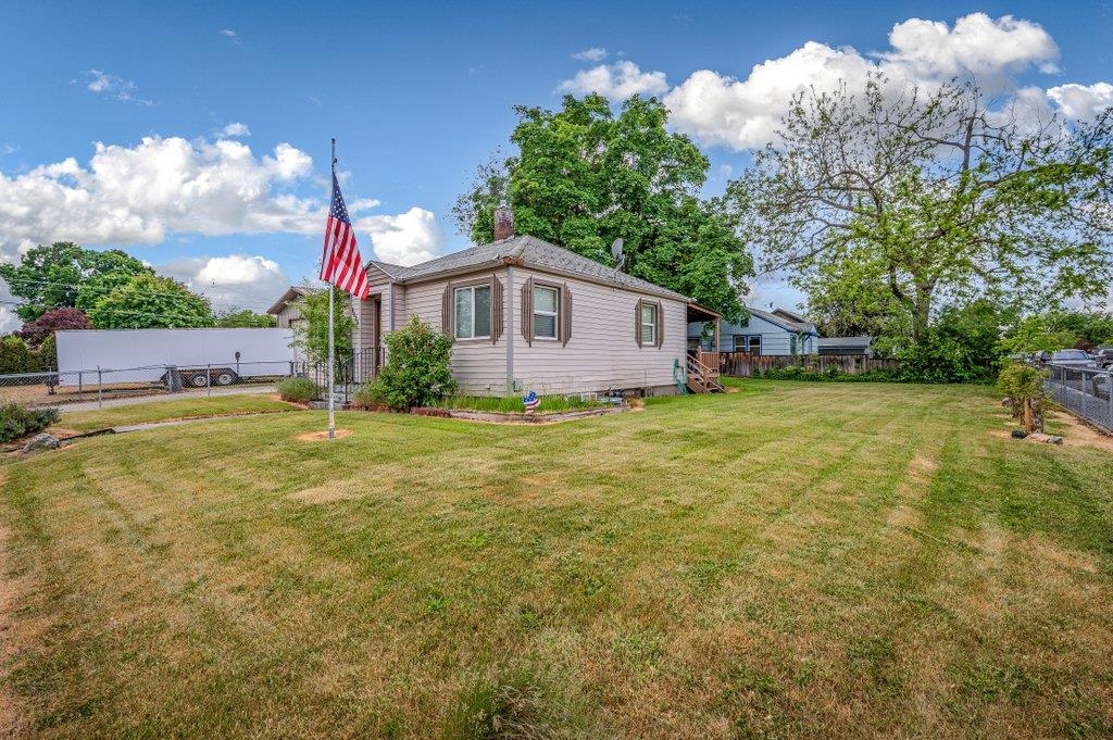 6025 North Cook Street Spokane, WA 99208 - Photo 3 of 36
