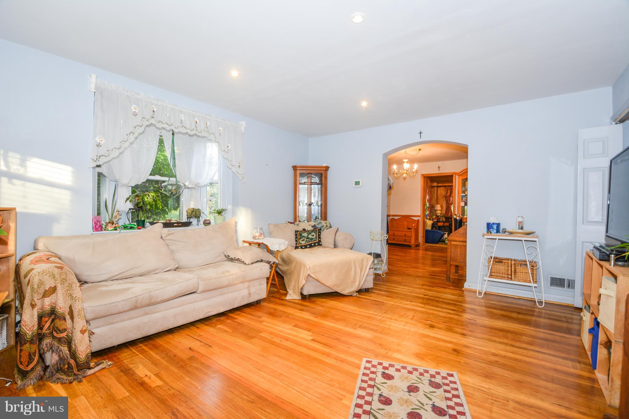 7337 Stratton Way Baltimore, MD 21224 - Photo 5 of 25 Gallery Image 5