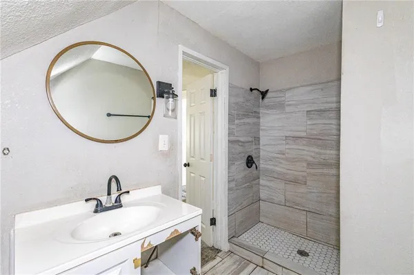 $120,000 | 4003 St John Avenue, Kansas City, MO 64123