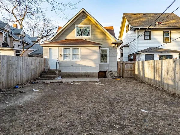 $120,000 | 4003 St John Avenue, Kansas City, MO 64123