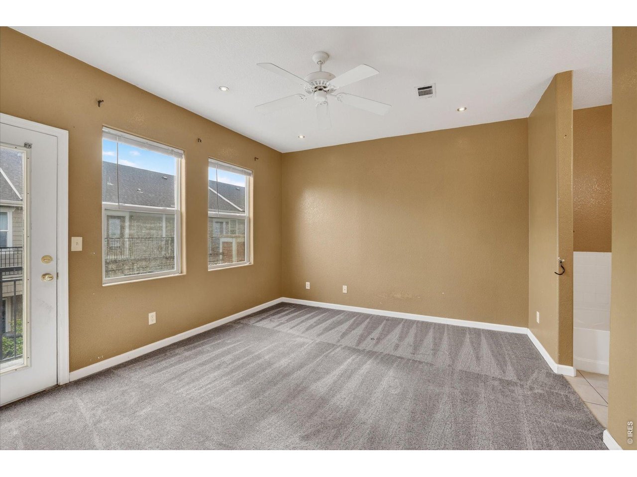 11250 Florence Street, Unit B Commerce City, CO 80640 - Photo 19 of 38
