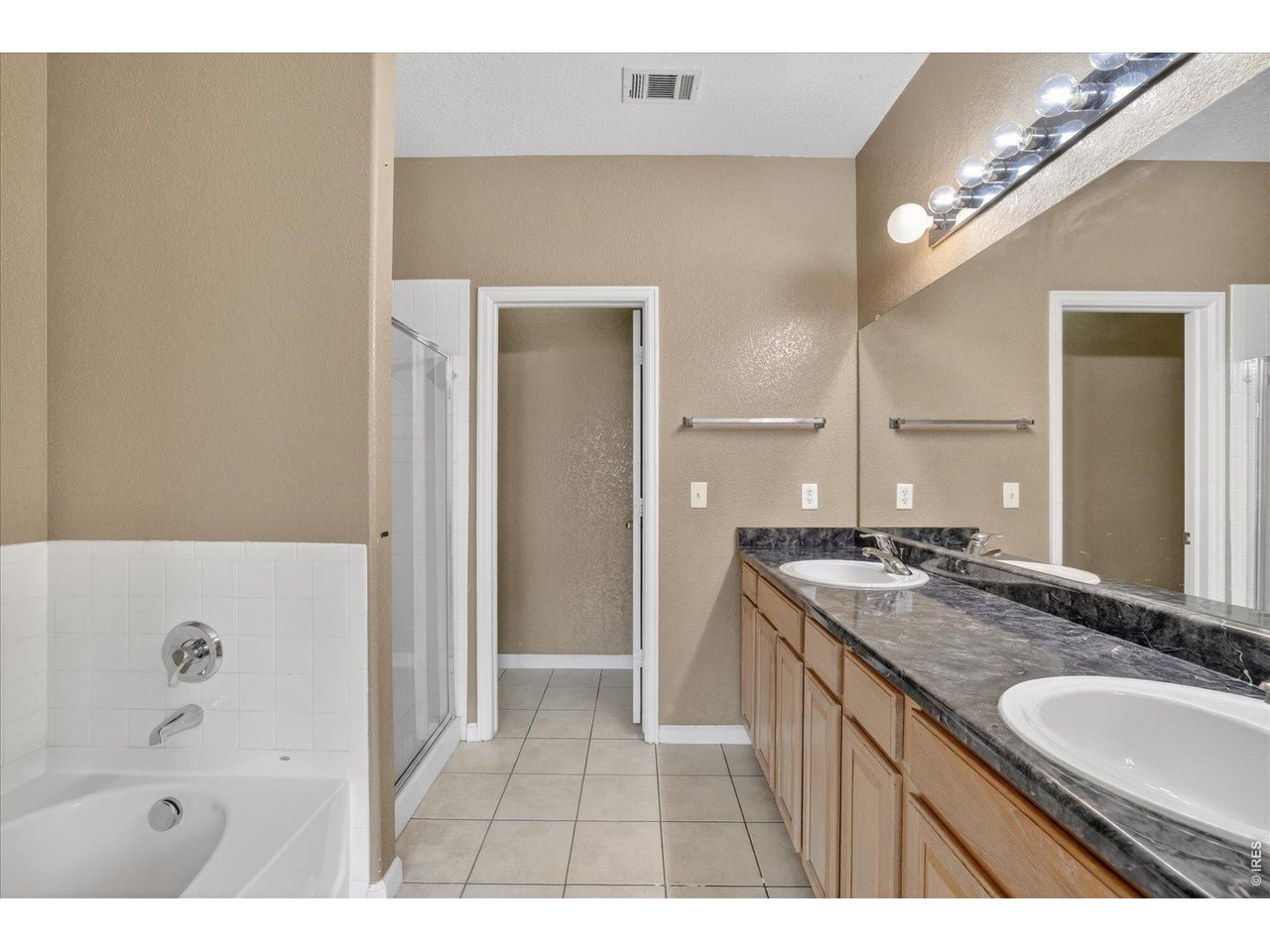 11250 Florence Street, Unit B Commerce City, CO 80640 - Photo 23 of 38