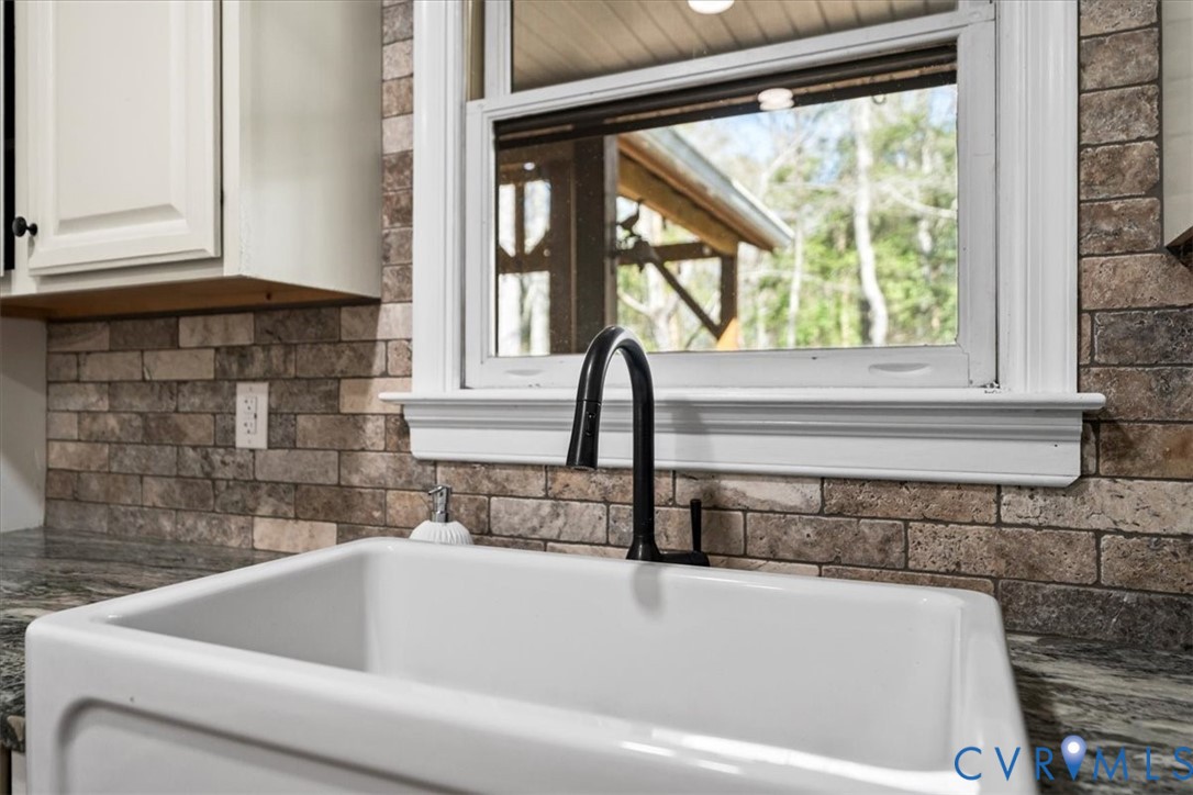 7040 Old Roxbury Road Quinton, VA 23141 - Photo 12 of 38