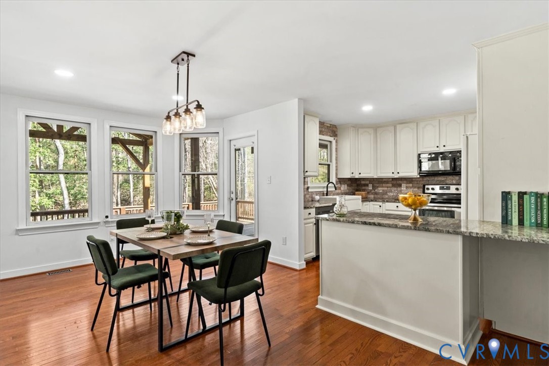 7040 Old Roxbury Road Quinton, VA 23141 - Photo 10 of 38