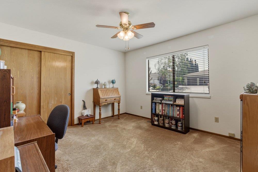 805 South Ridgemark Drive Hollister, CA 95023 - Photo 13 of 42