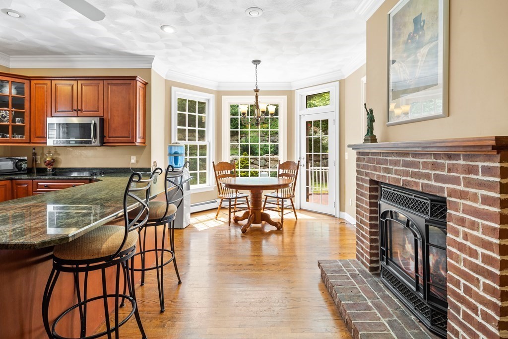 102 Spofford Road Boxford, MA 01921 - Photo 11 of 33