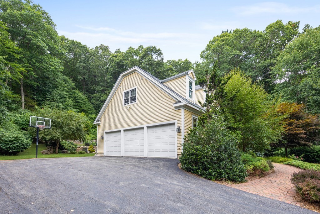 102 Spofford Road Boxford, MA 01921 - Photo 30 of 33