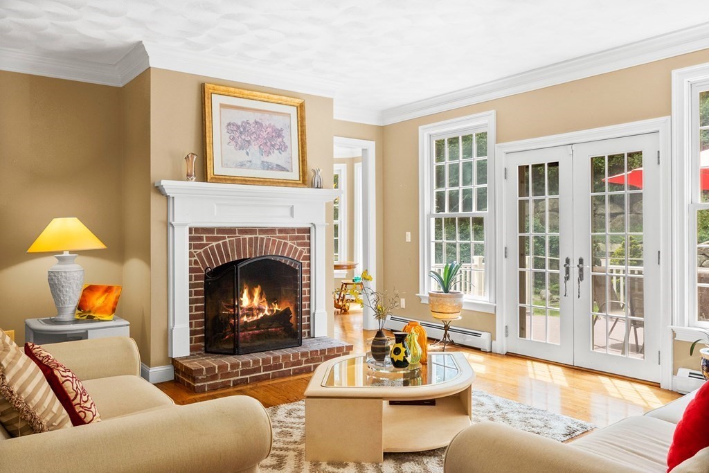 102 Spofford Road Boxford, MA 01921 - Photo 5 of 33