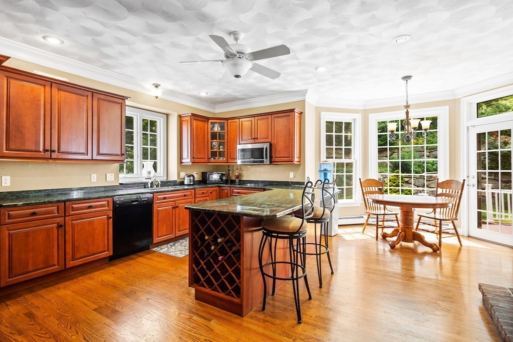 102 Spofford Road Boxford, MA 01921 - Photo 10 of 33